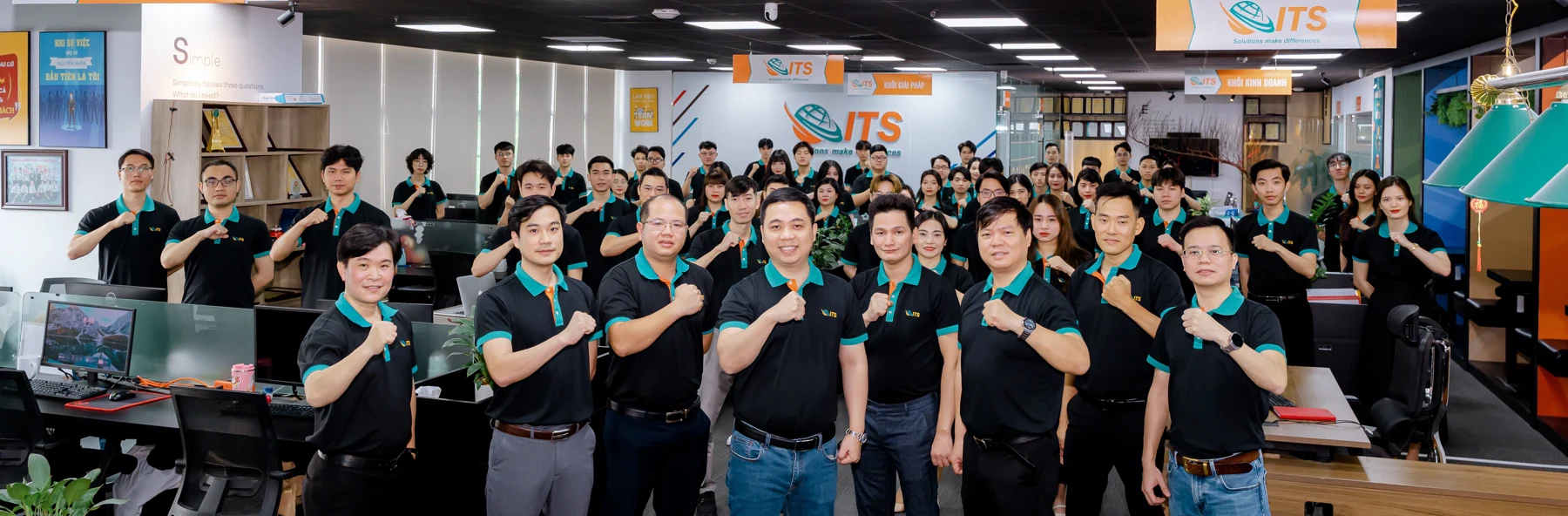 Đội ngũ ITS tại văn phòng công ty, ảnh từ InterITS